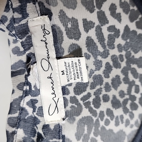 CHIC animal print blouse size M - Picture 4 of 7